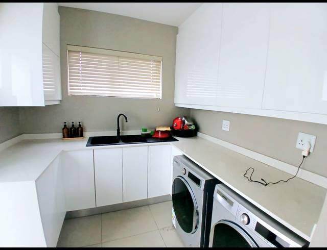 3 BEDROOM FREESTANDING FOR SALE IN BLUE VALLEY GOLF ESTATE